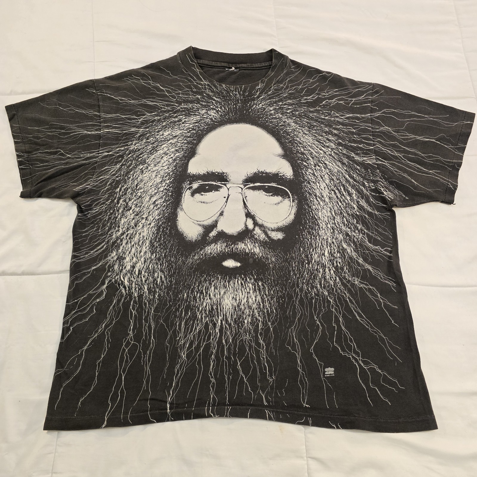 Grateful Dead — Jerry Garcia Aop vintage concert t-shirt