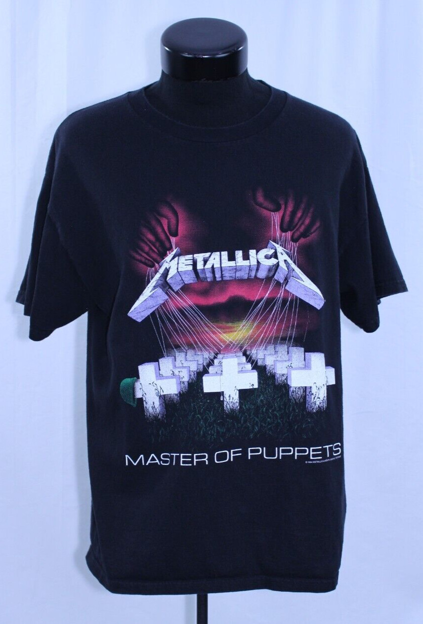 Metallica — Master Of Puppets vintage concert t-shirt