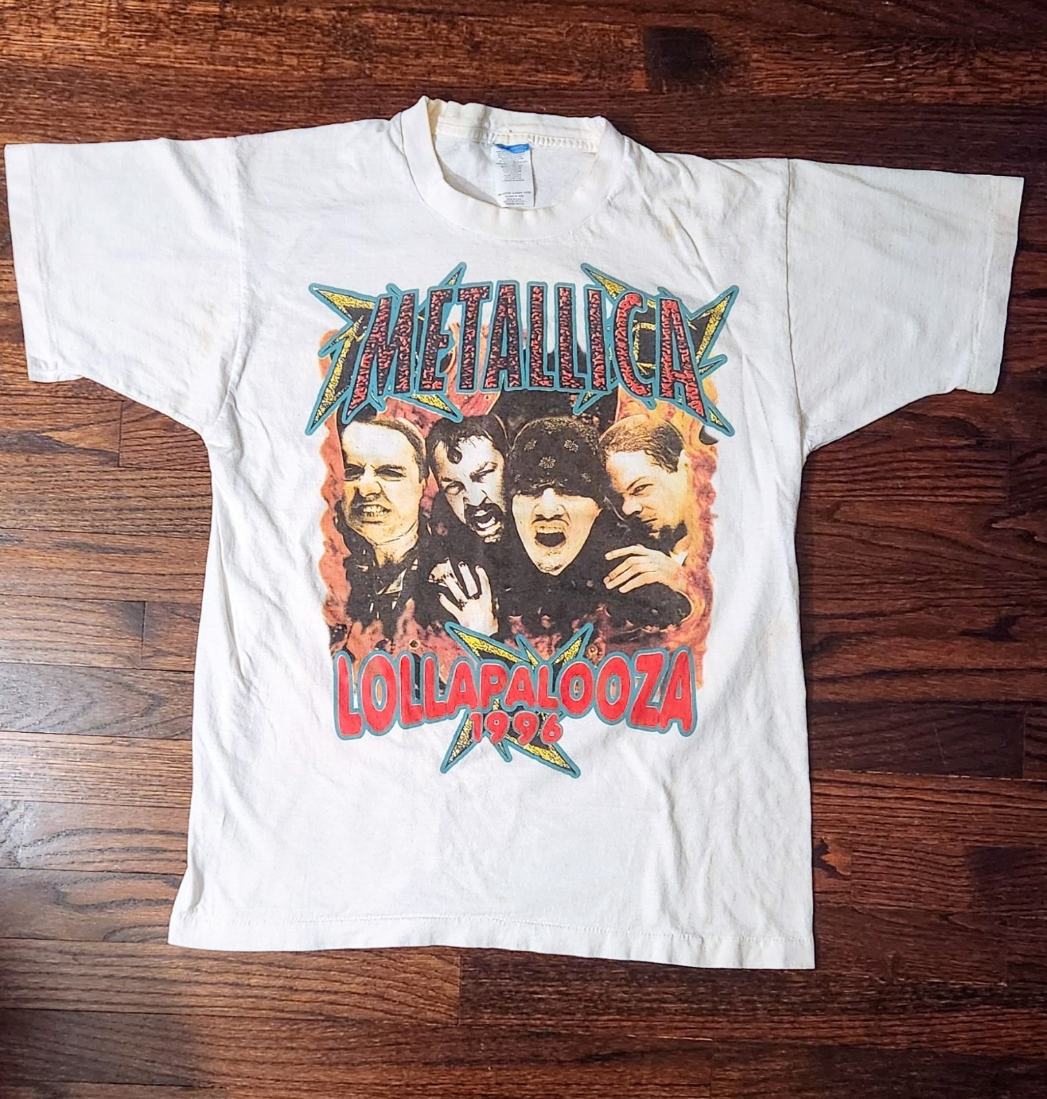 Metallica — Lollapalooza vintage concert t-shirt